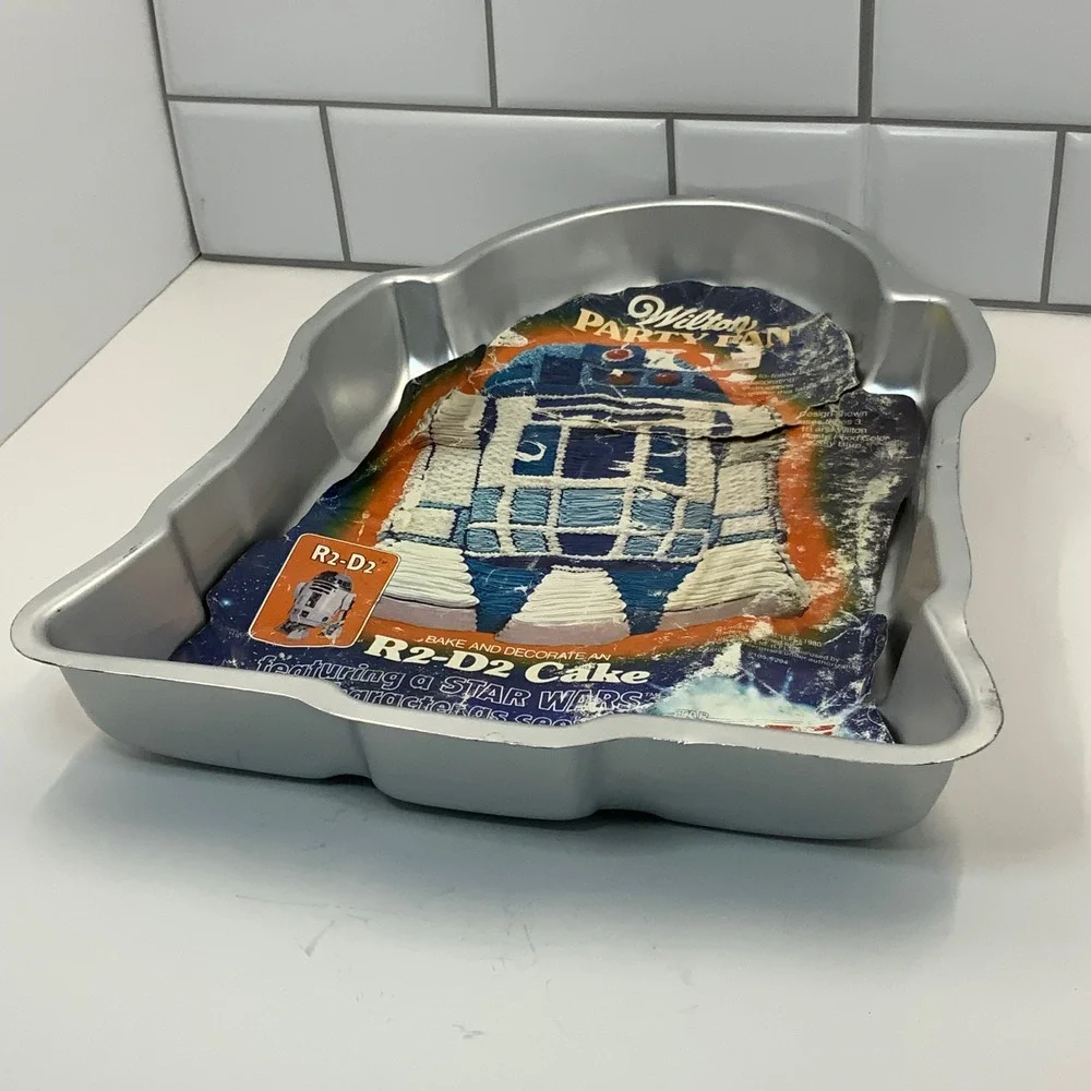 Vintage 1980 Wilton Star Wars R2-D2 Cake Pan Empire Strikes Back 2105-1294